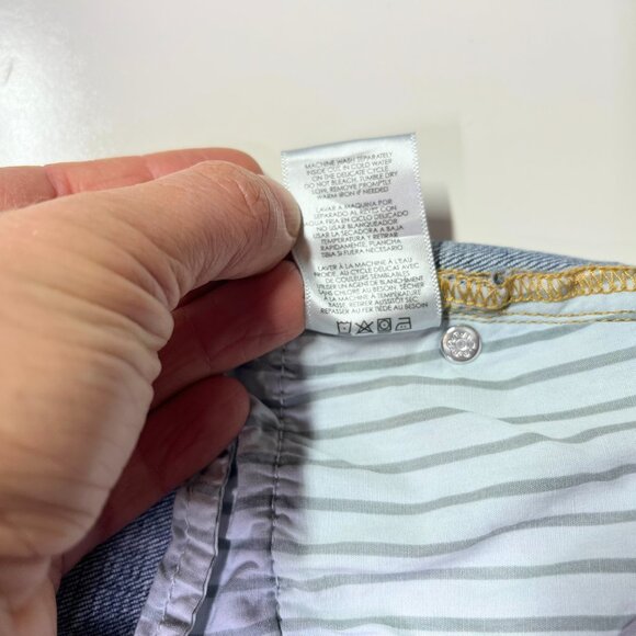 Cabi Size 6 Cinch Skinny Jeans Distressed 4153 - Picture 8 of 9